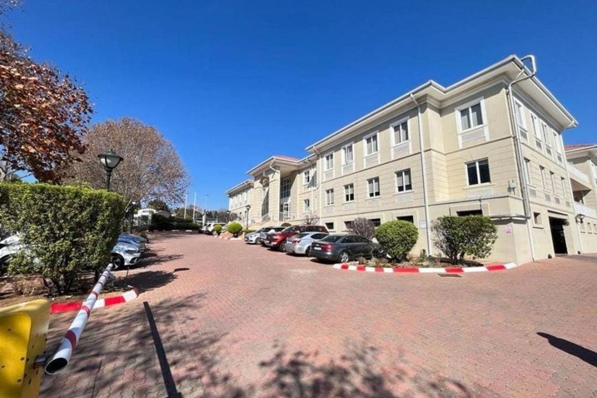 Prime Bryanston Office Space - Invest Today! - Photo 2