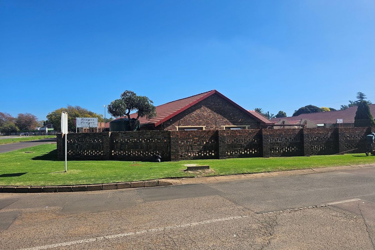 Retail Space For Sale in Del Judor, Witbank - Photo 2