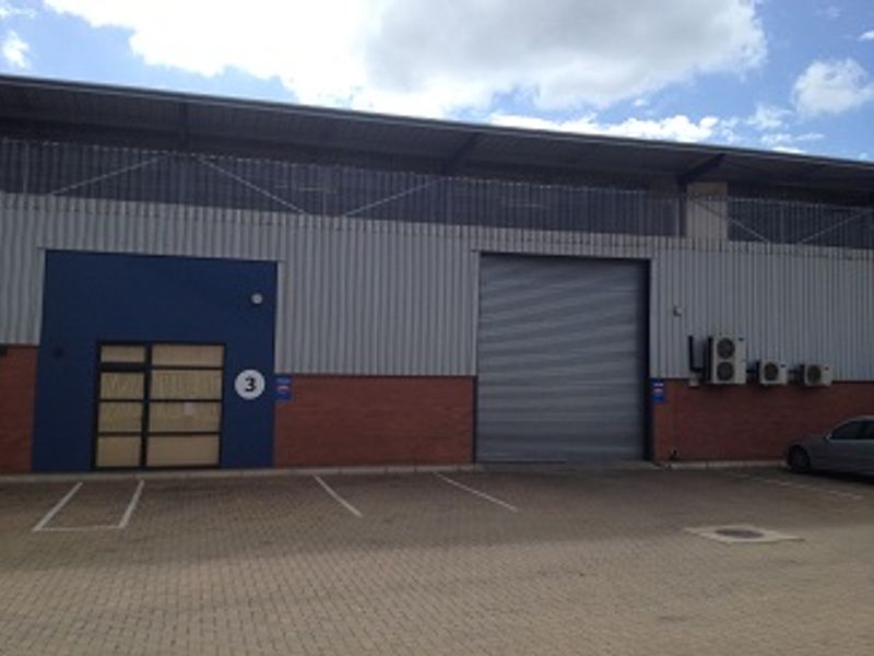 Highly sought after warehouse newly available - Photo 3