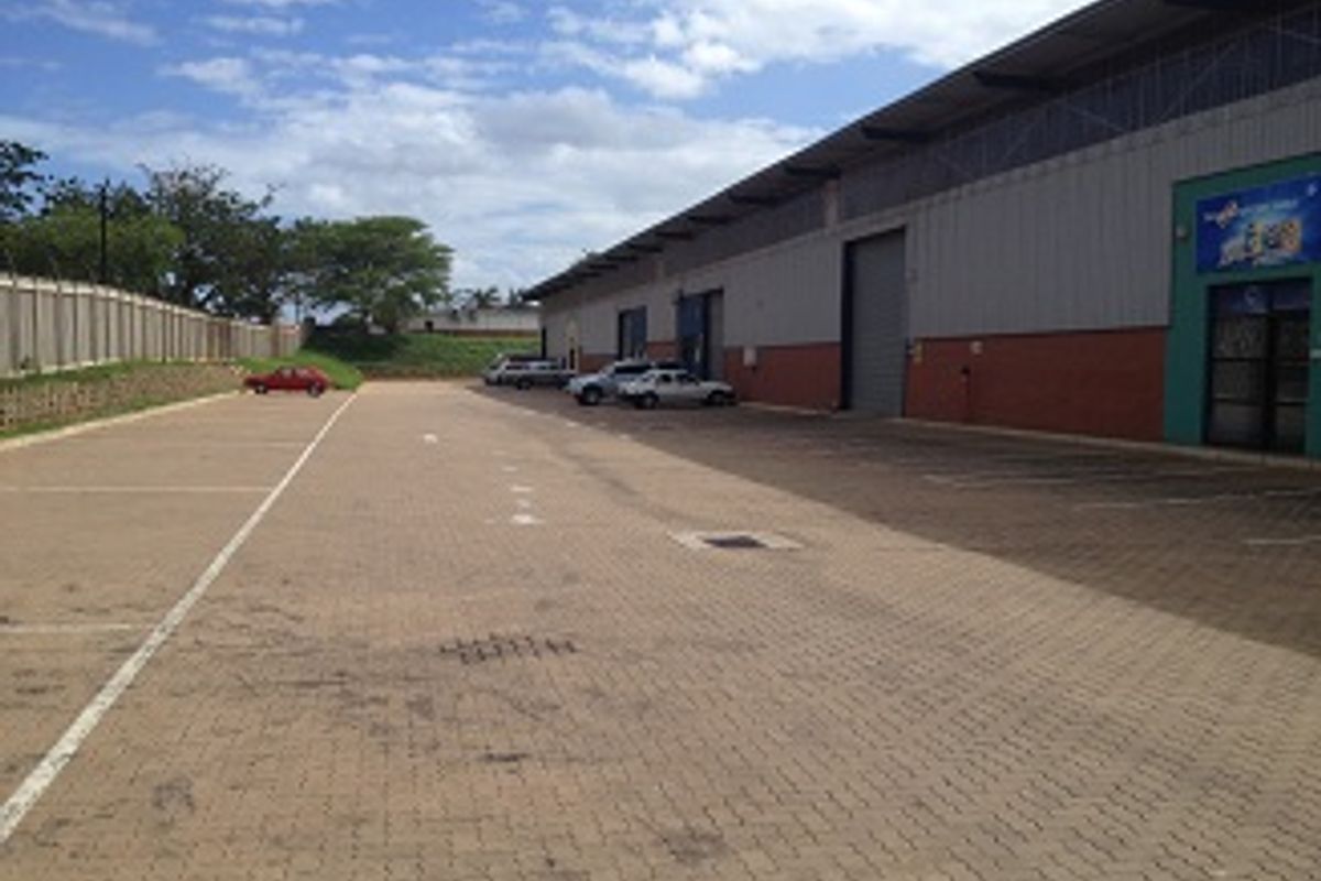 Highly sought after warehouse newly available - Photo 2