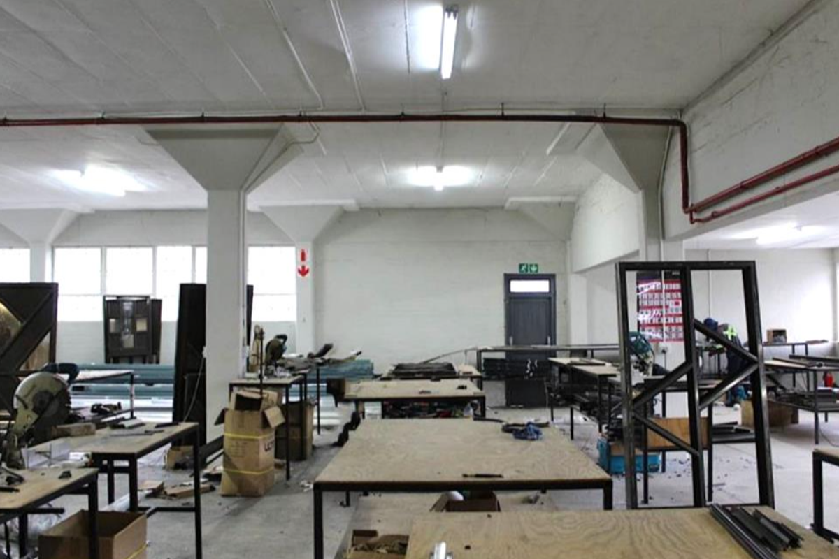 Highly sought after manufacturing or warehousing premises. - Photo 4