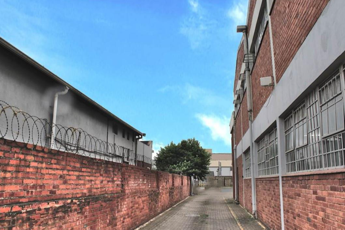 Highly sought after manufacturing or warehousing premises. - Photo 2