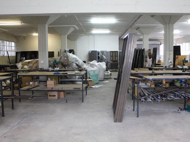 Highly sought after manufacturing or warehousing premises. - Photo 3