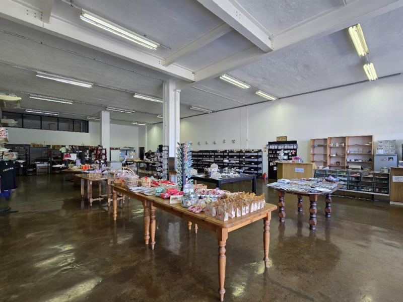 Highly sought after retail space newly available - Photo 7