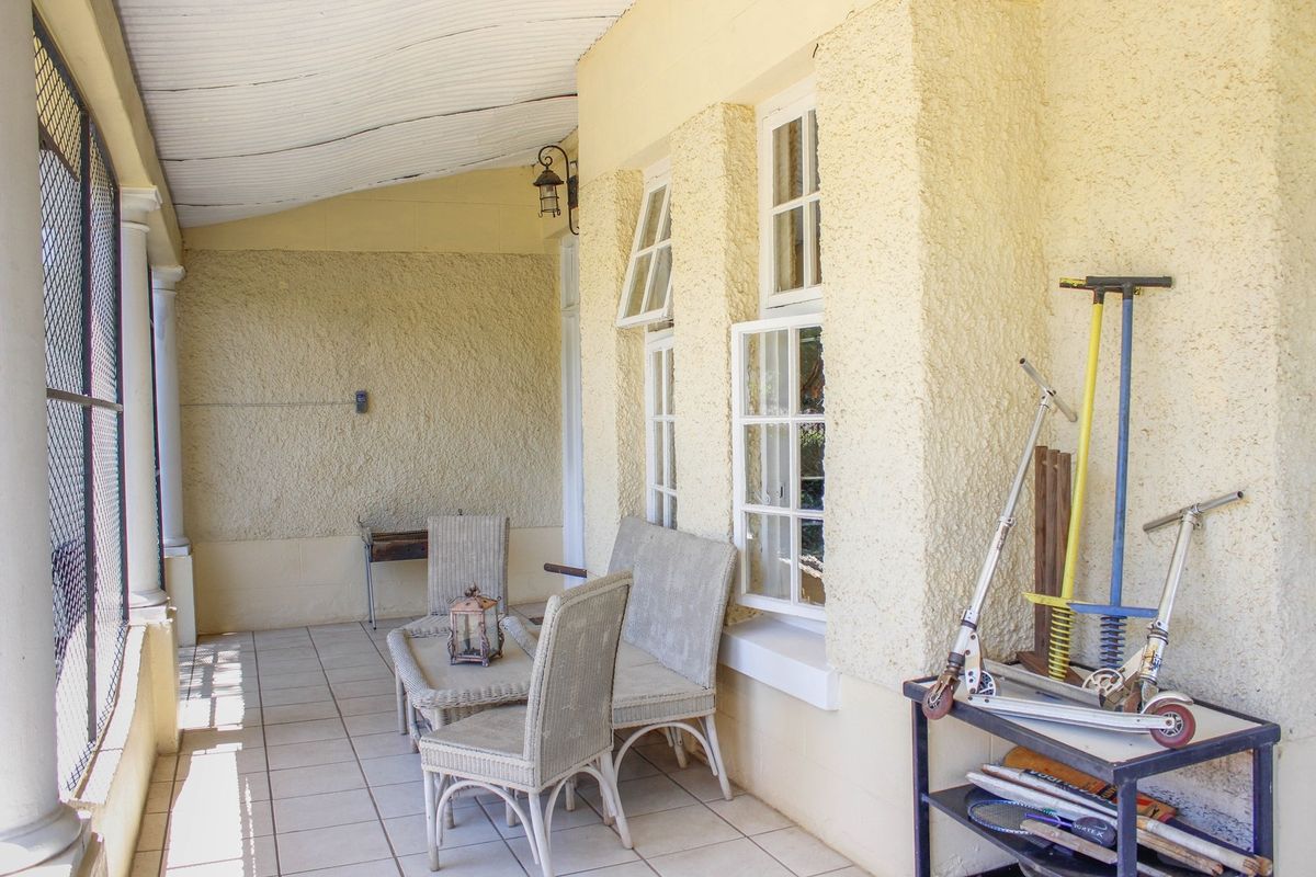 Timeless Charm Meets Modern Income - Versatile Guesthouse Retreat in Machadodorp! - Photo 5