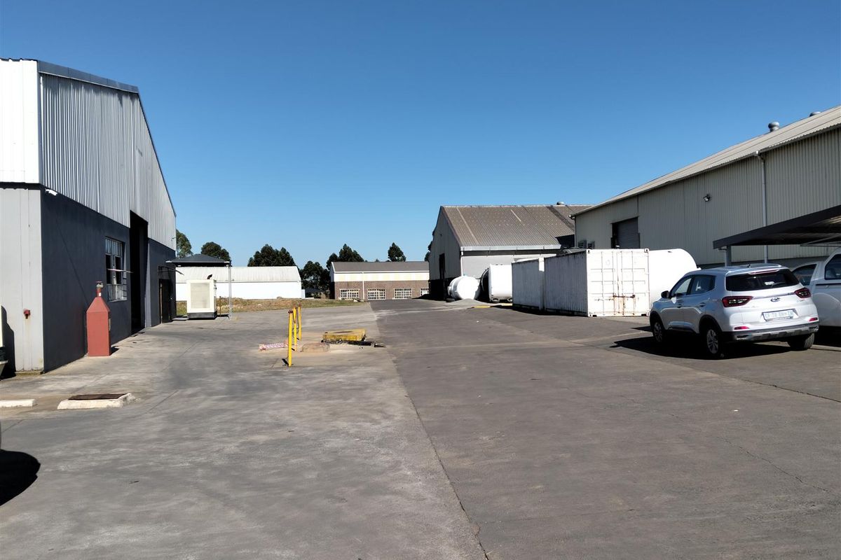 Opportunity to own your warehouse at Cato dry Port. - Photo 5