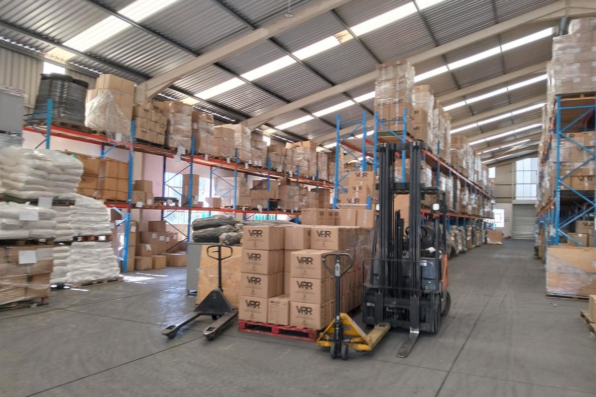 Opportunity to own your warehouse at Cato dry Port. - Photo 2