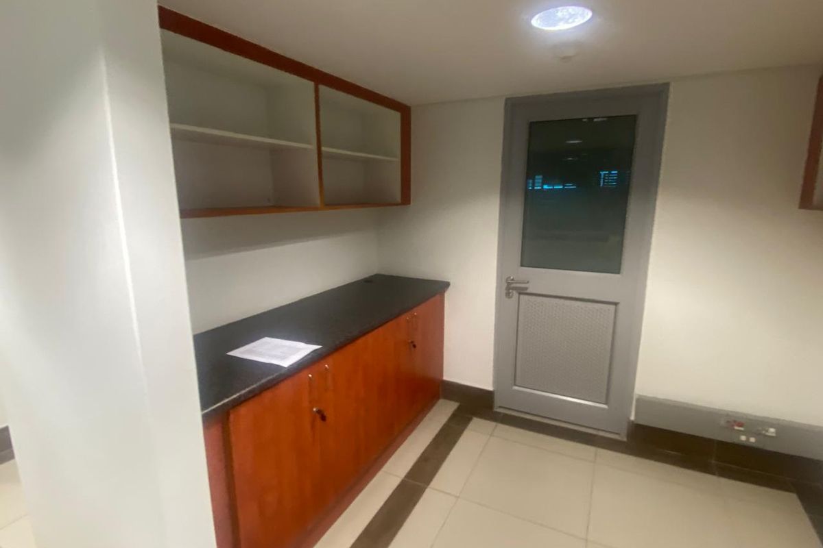 P-Grade Offices To Let - Photo 3