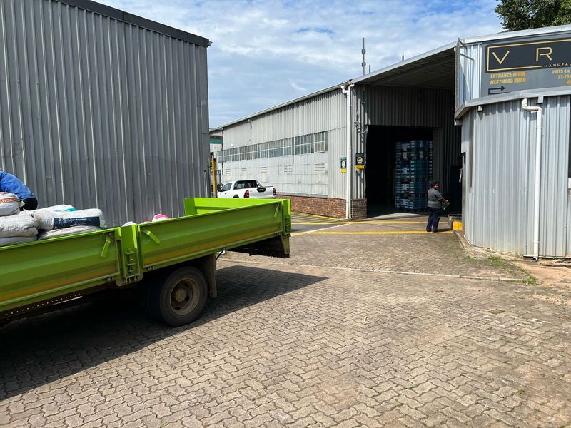 Mini warehouse to let in prime westmead location. - Photo 4