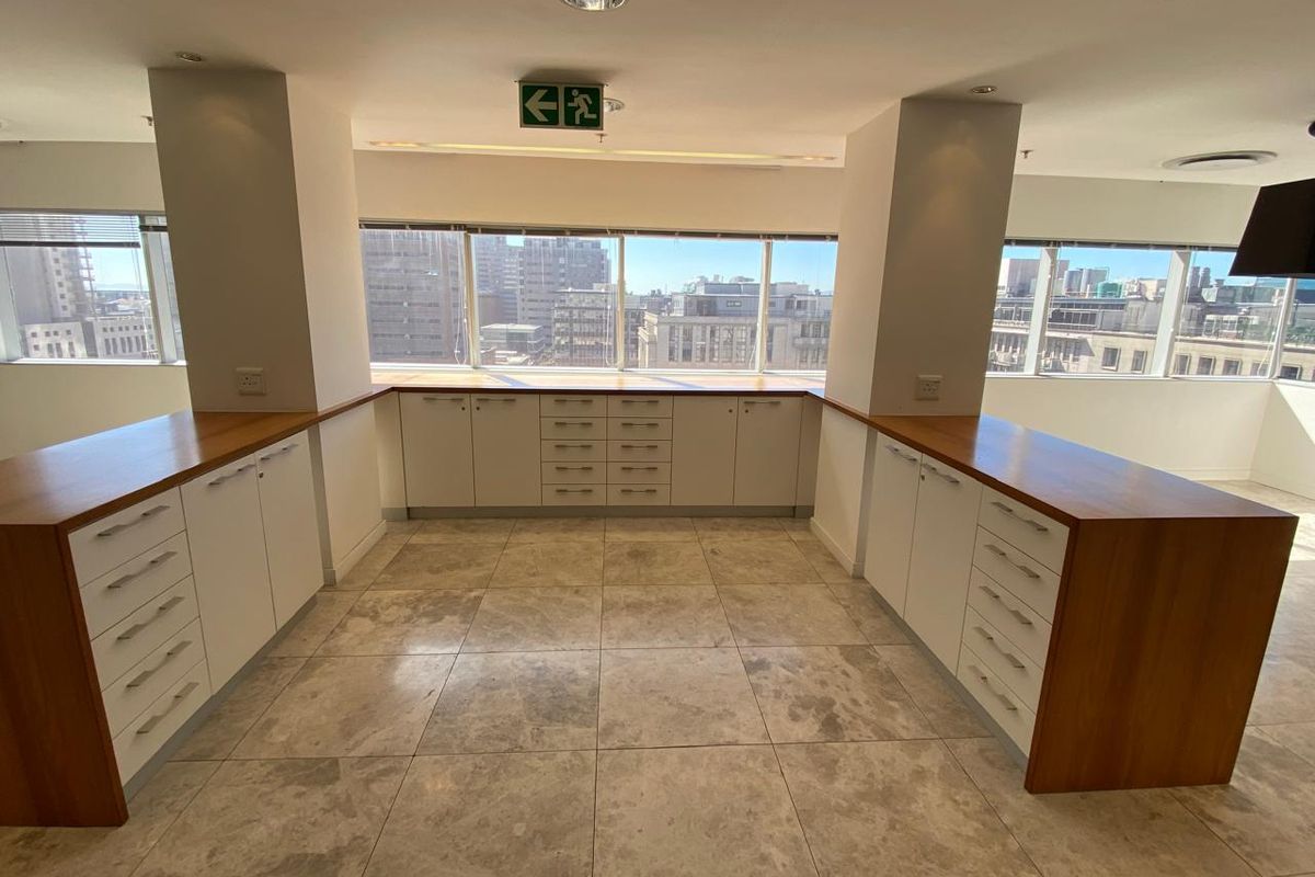 Stunning Offices to Let in City Centre, Cape Town - Photo 5