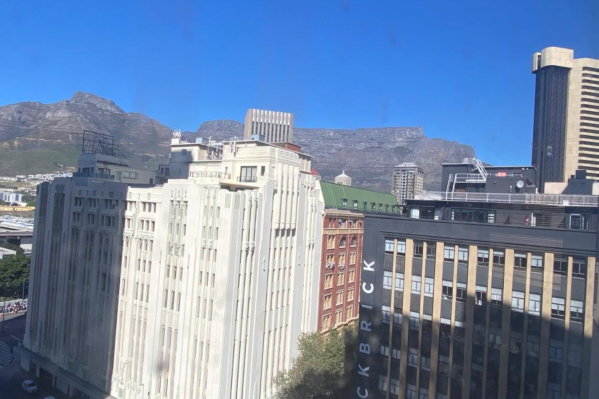 Office Space To Let in City Centre, Cape Town - Photo 5