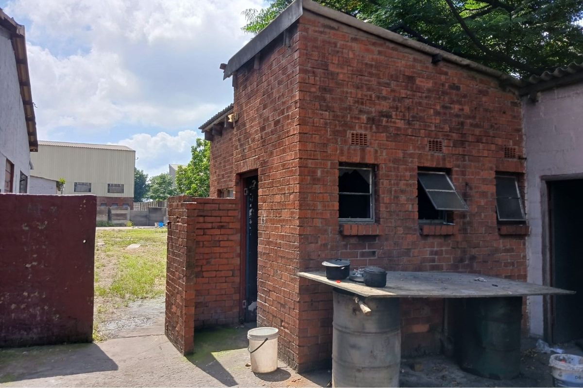 Fixer Upper Investment - Photo 2