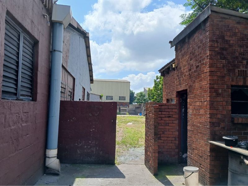 Fixer Upper Investment - Photo 3