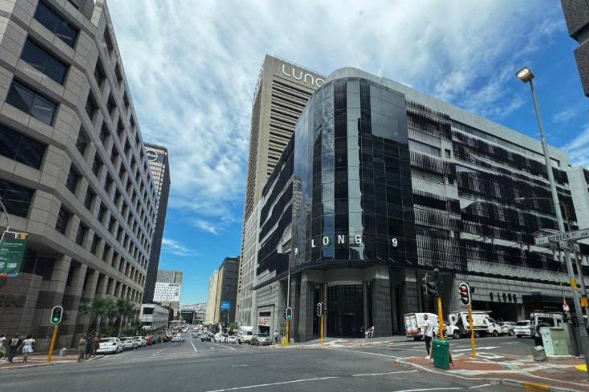 Offices to Rent in Long Street - Photo 2