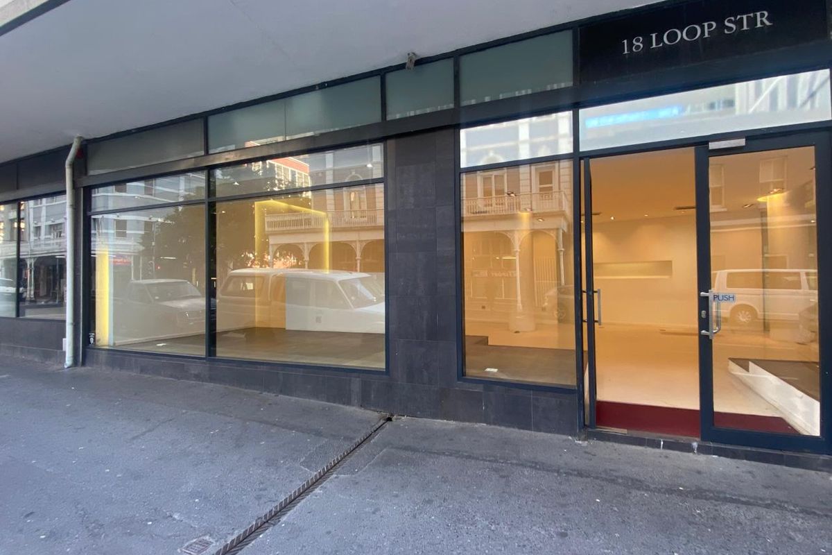 Retail Space to Rent - Photo 2
