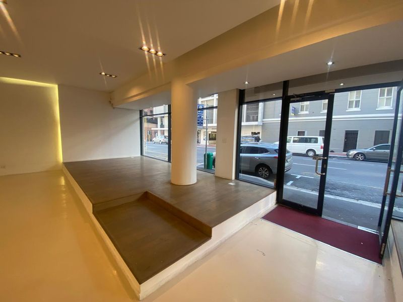 Retail Space to Rent - Photo 5