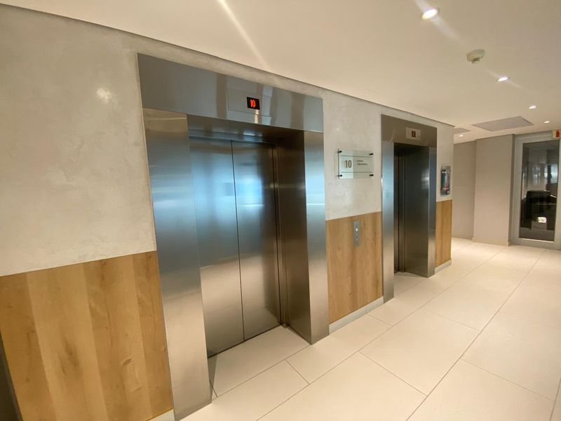 Premium Offices to Let in Bree Street - Photo 2