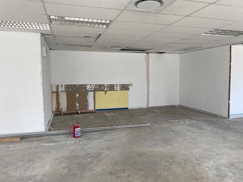 Fully Fitted Offices Available to Rent - Photo 3