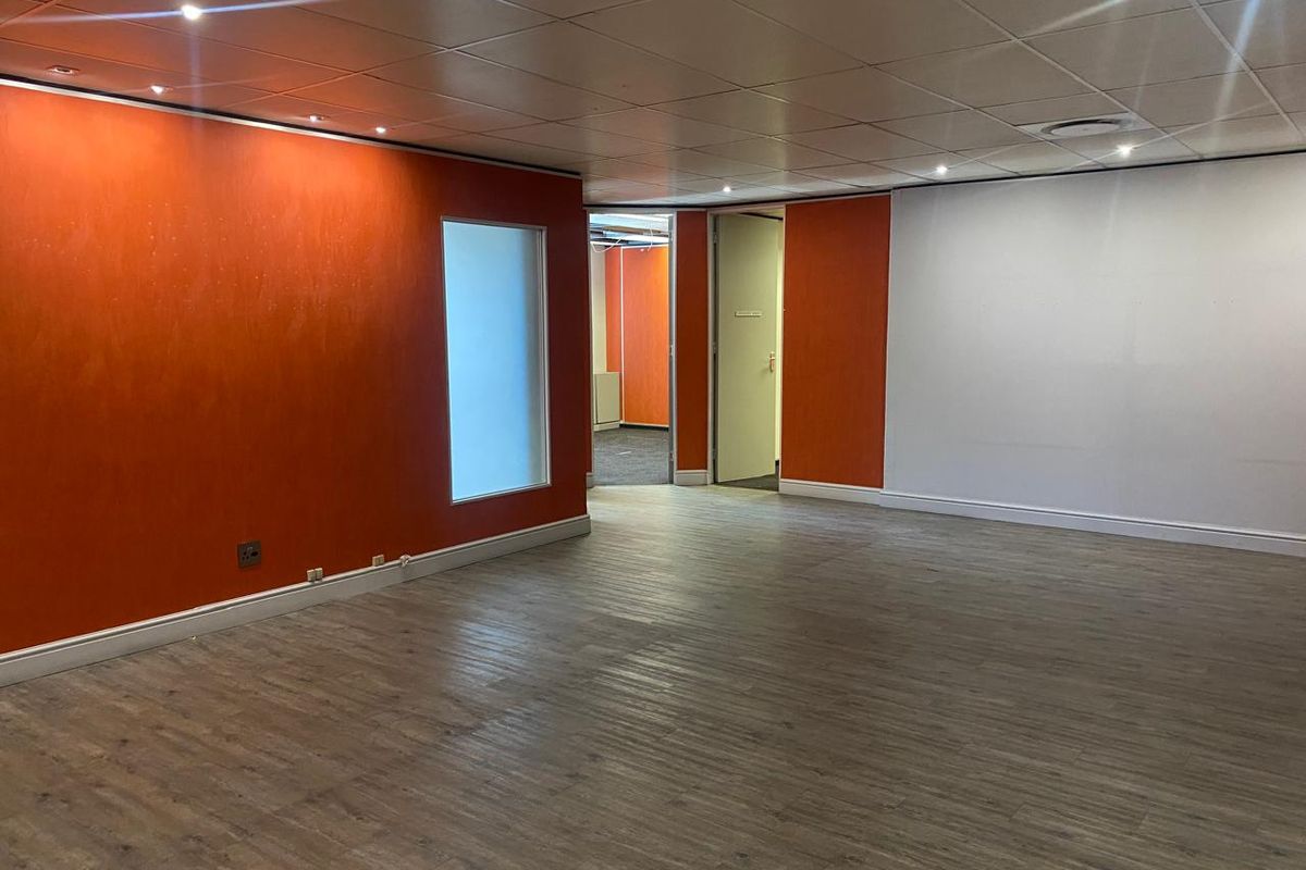 Fully Fitted Out Offices to Rent - Photo 5