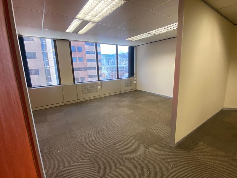 Fully Fitted Out Offices to Rent - Photo 10