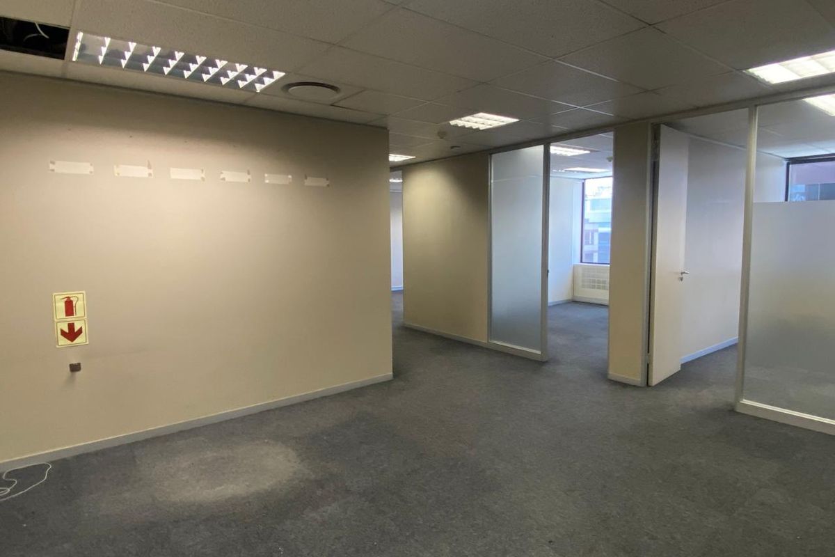 Offices to Let in Cape Town City Centre, - Photo 4