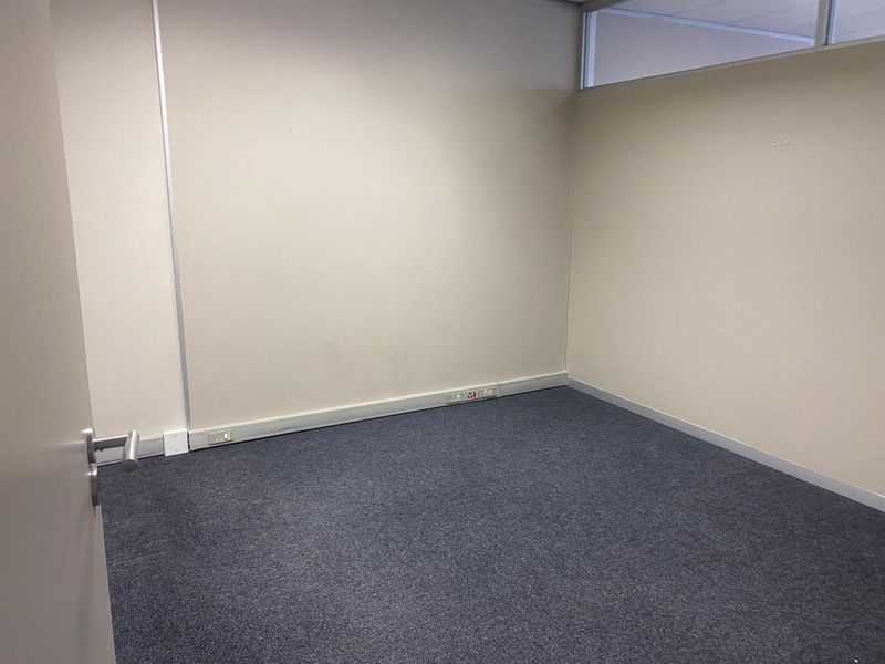 Offices to Let in Cape Town City Centre, - Photo 10