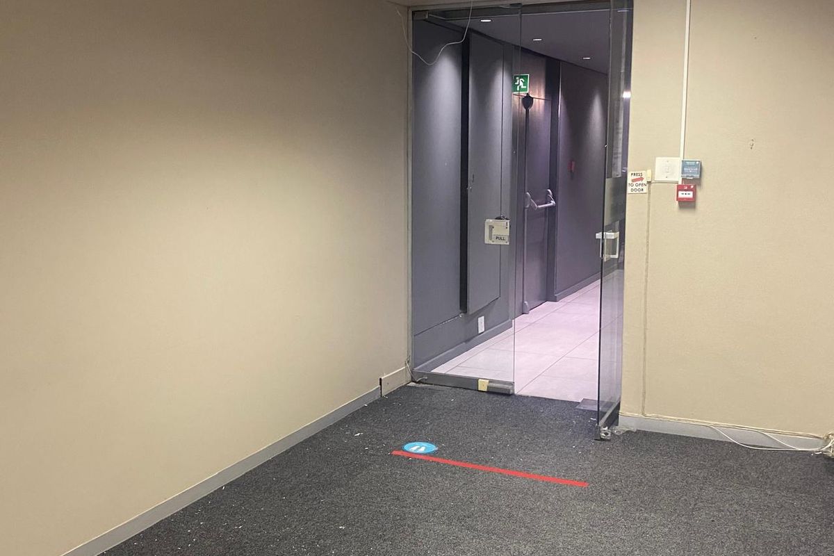 Offices to Let in Cape Town City Centre, - Photo 5