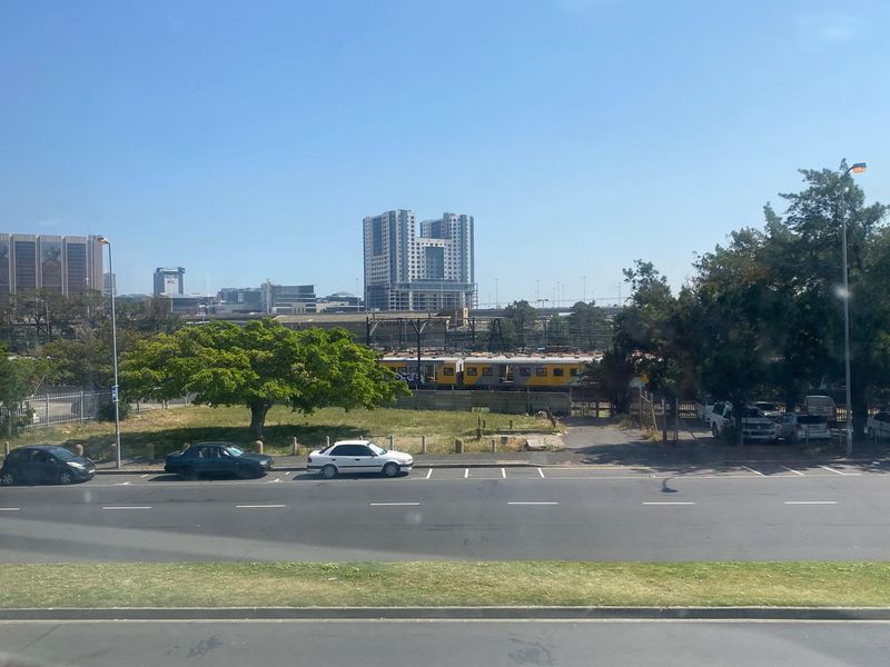 Commercial Unit to Let in Foreshore - Photo 6