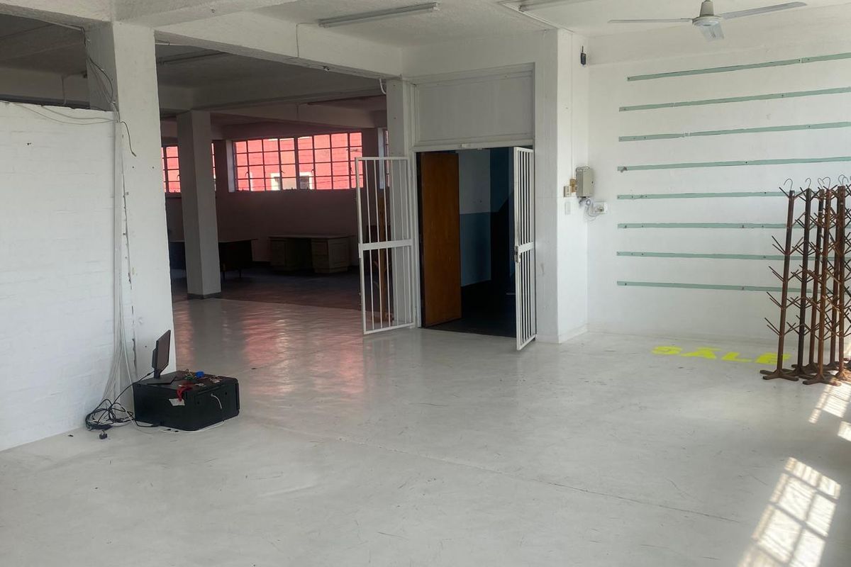 Commercial Unit to Let in Foreshore - Photo 3