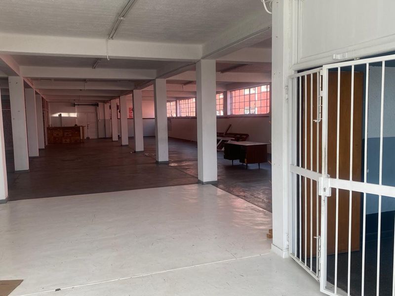 Commercial Unit to Let in Foreshore - Photo 10