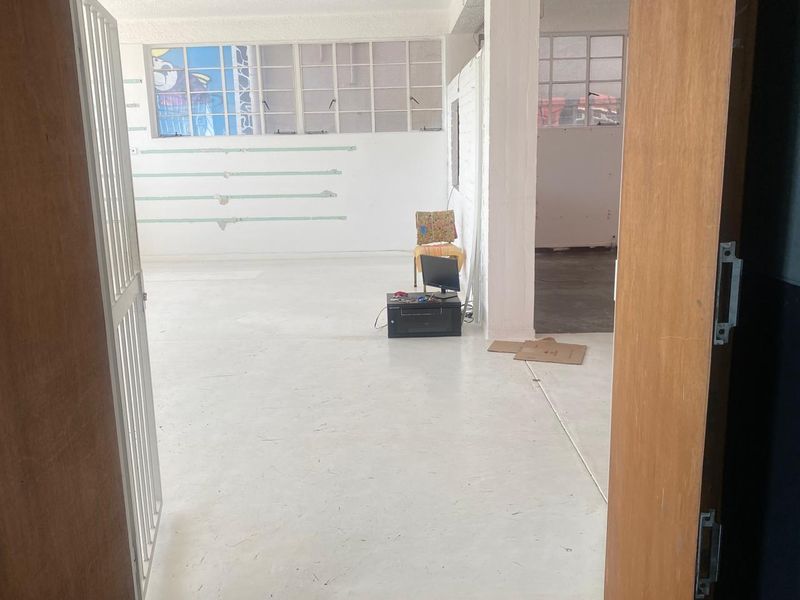 Commercial Unit to Let in Foreshore - Photo 2