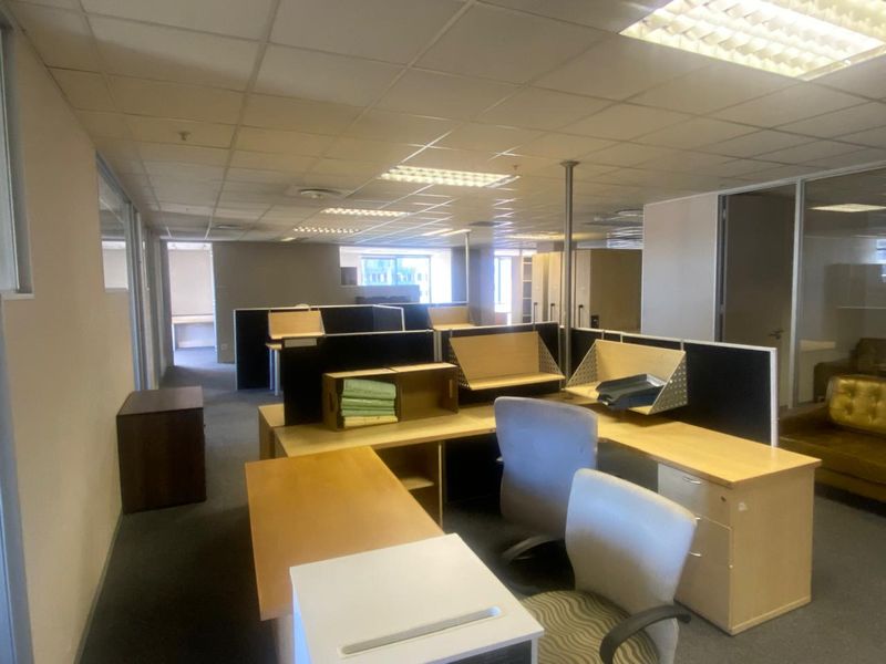 Office Space to Let in Cape Town - Photo 2