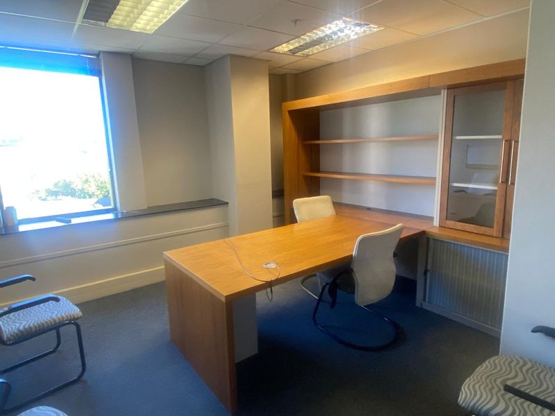 Office Space to Let in Cape Town - Photo 3