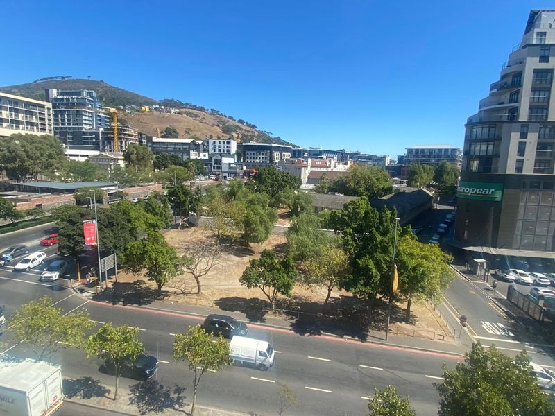 Office Space to Let in Cape Town - Photo 3