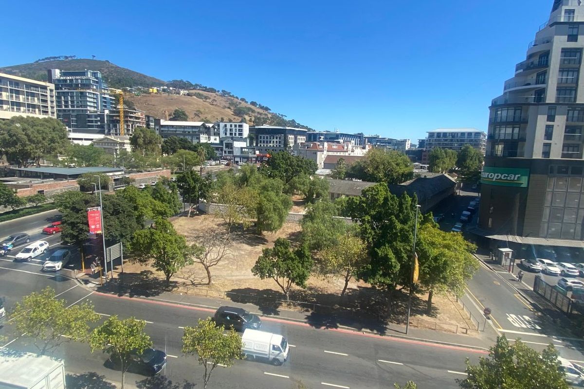Office Space to Let in Cape Town - Photo 3