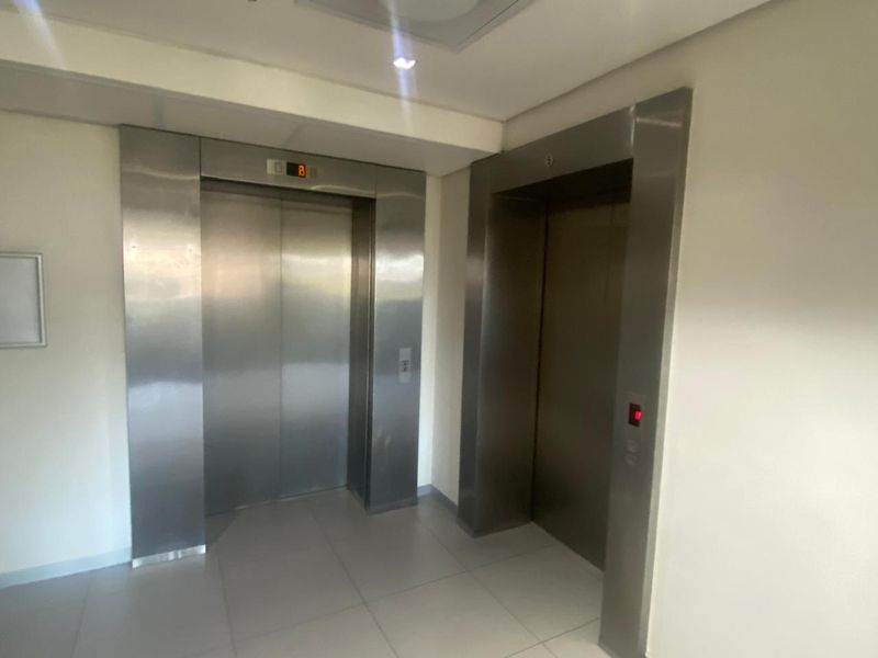 Office Space to Let in Cape Town - Photo 4