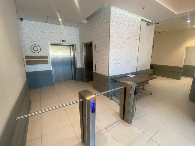 Office Space to Let in Cape Town - Photo 9