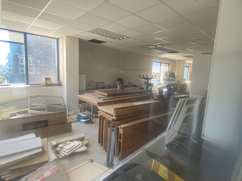 Office Space to Let in Cape Town - Photo 1