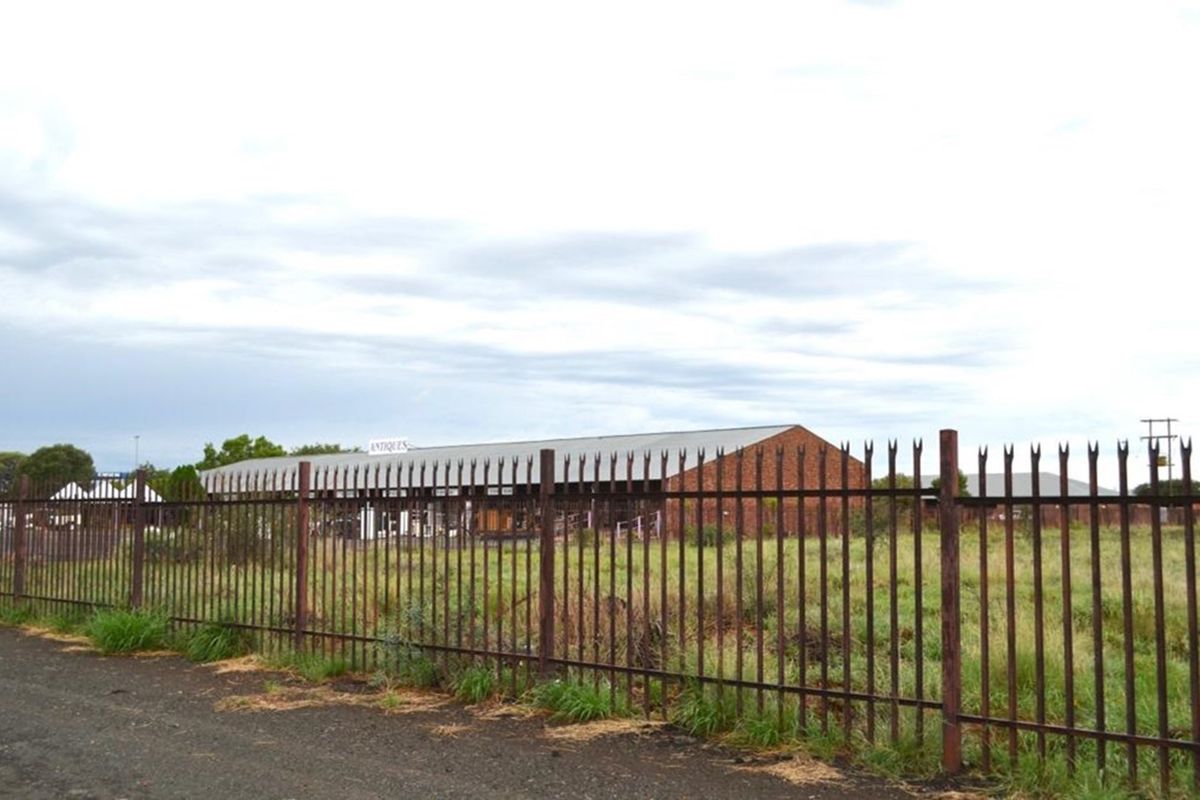 Prime Investment Opportunity - Residential & Commercial Property on the N12 - Photo 3