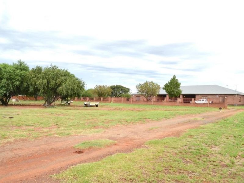 Prime Investment Opportunity - Residential & Commercial Property on the N12 - Photo 7