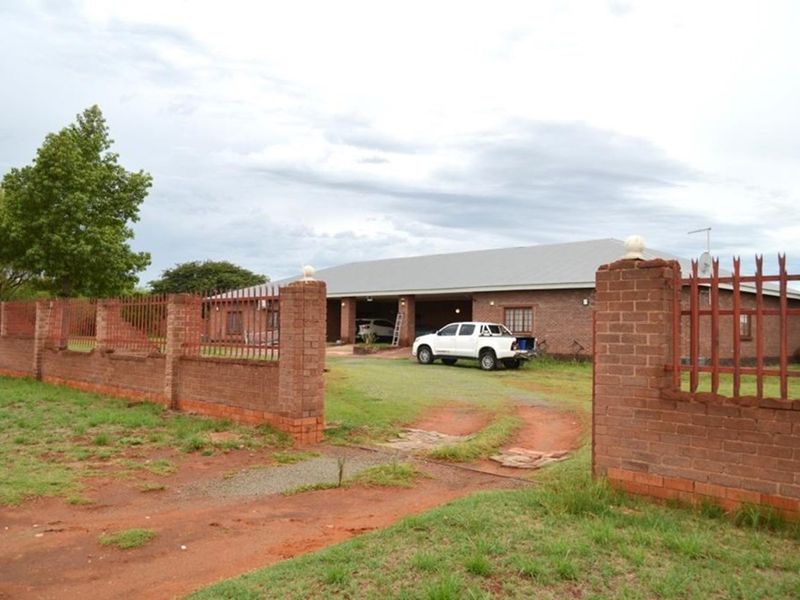 Prime Investment Opportunity - Residential & Commercial Property on the N12 - Photo 2