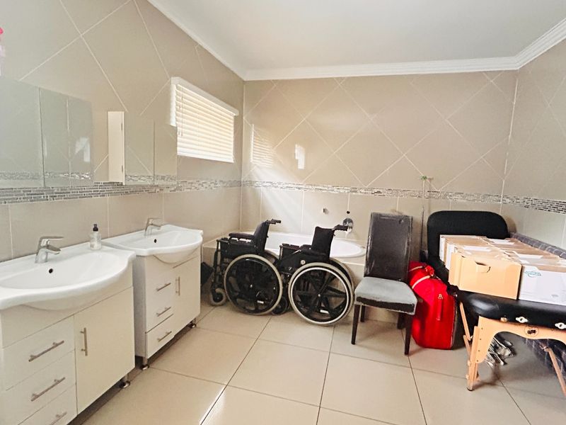 Cliff Avenue | Waterkloof Ridge | Pretoria - Photo 4