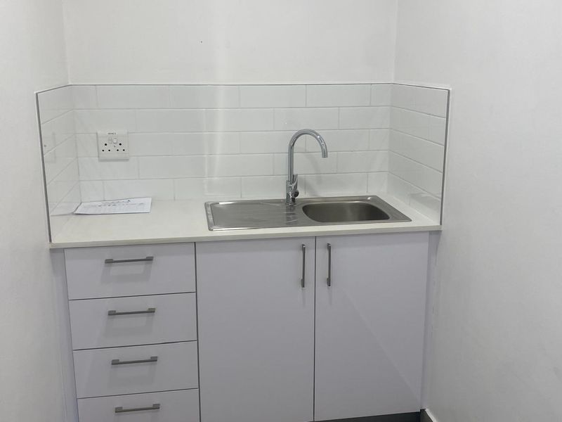 A-Grade Offices To Let In Waterkant Street with Parking - Photo 4