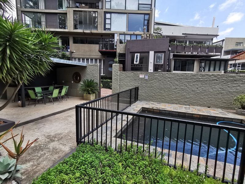 Superb Designer Commercial Space in Creative Precinct - Photo 10