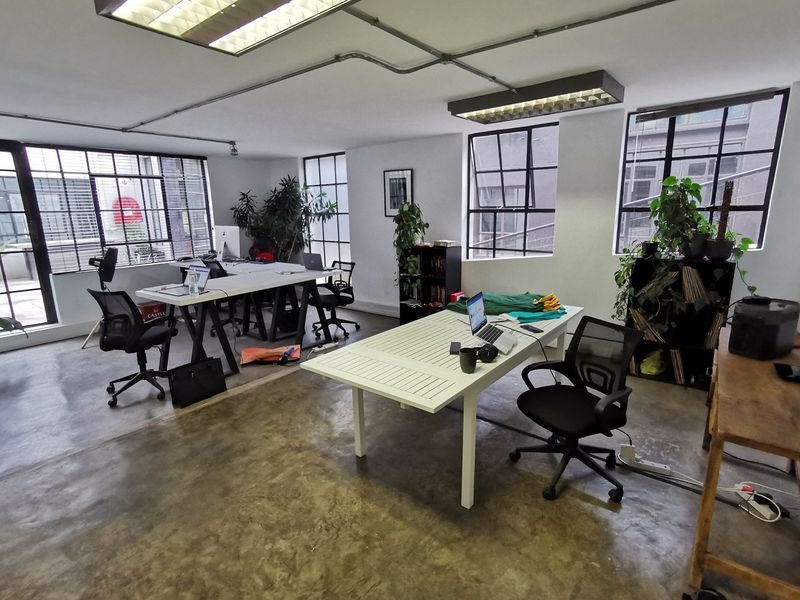 Superb Designer Commercial Space in Creative Precinct - Photo 2