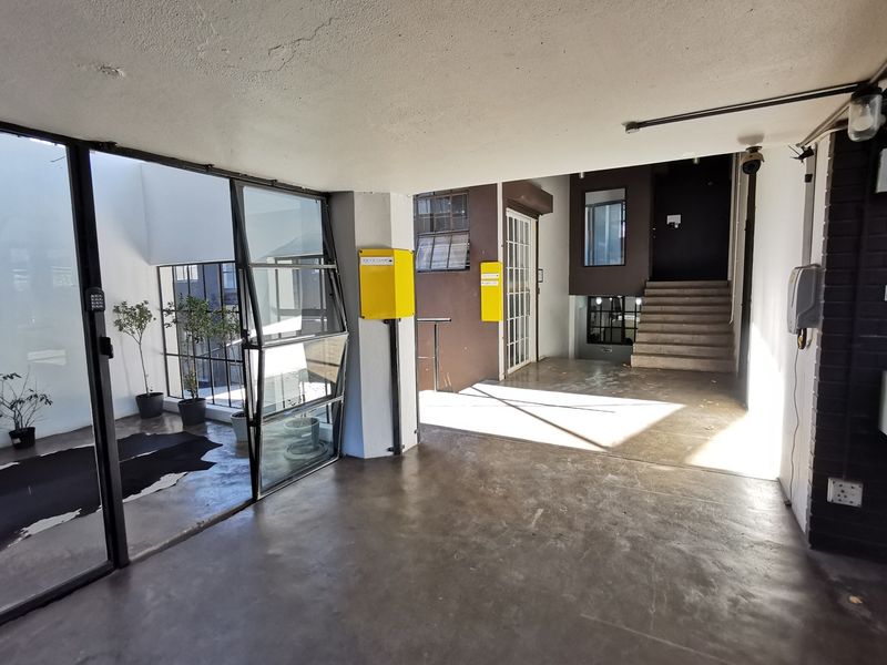 Superb Designer Commercial Space in Creative Precinct - Photo 6