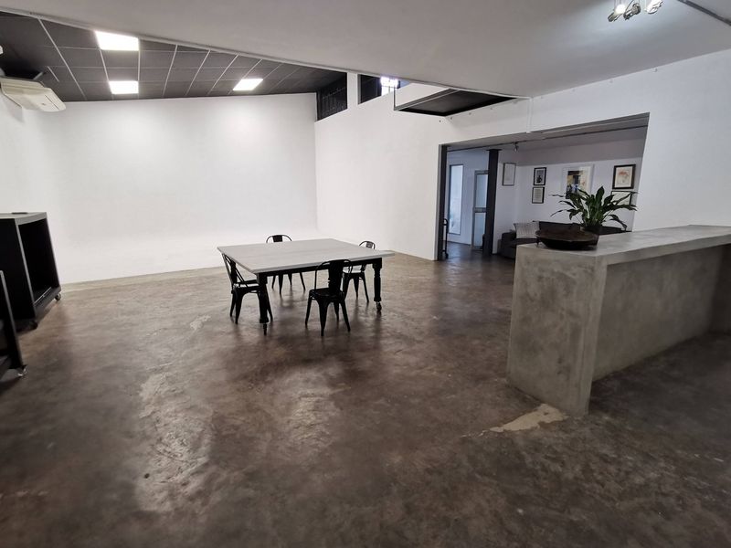 Superb Designer Commercial Space in Creative Precinct - Photo 3