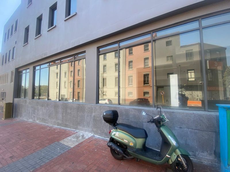 Retail Space To Let - Photo 7