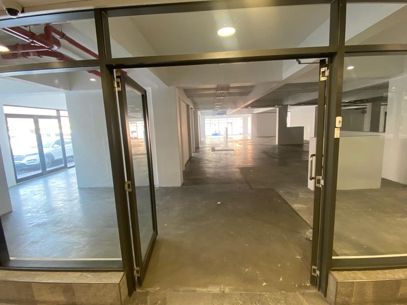 Retail Space To Let - Photo 4