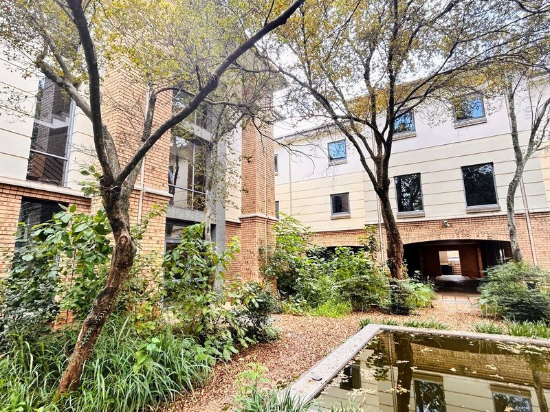 Prestigious Corporate Headquarters in Brooklyn | 3 720m2 GBA | Prime Location - Photo 6